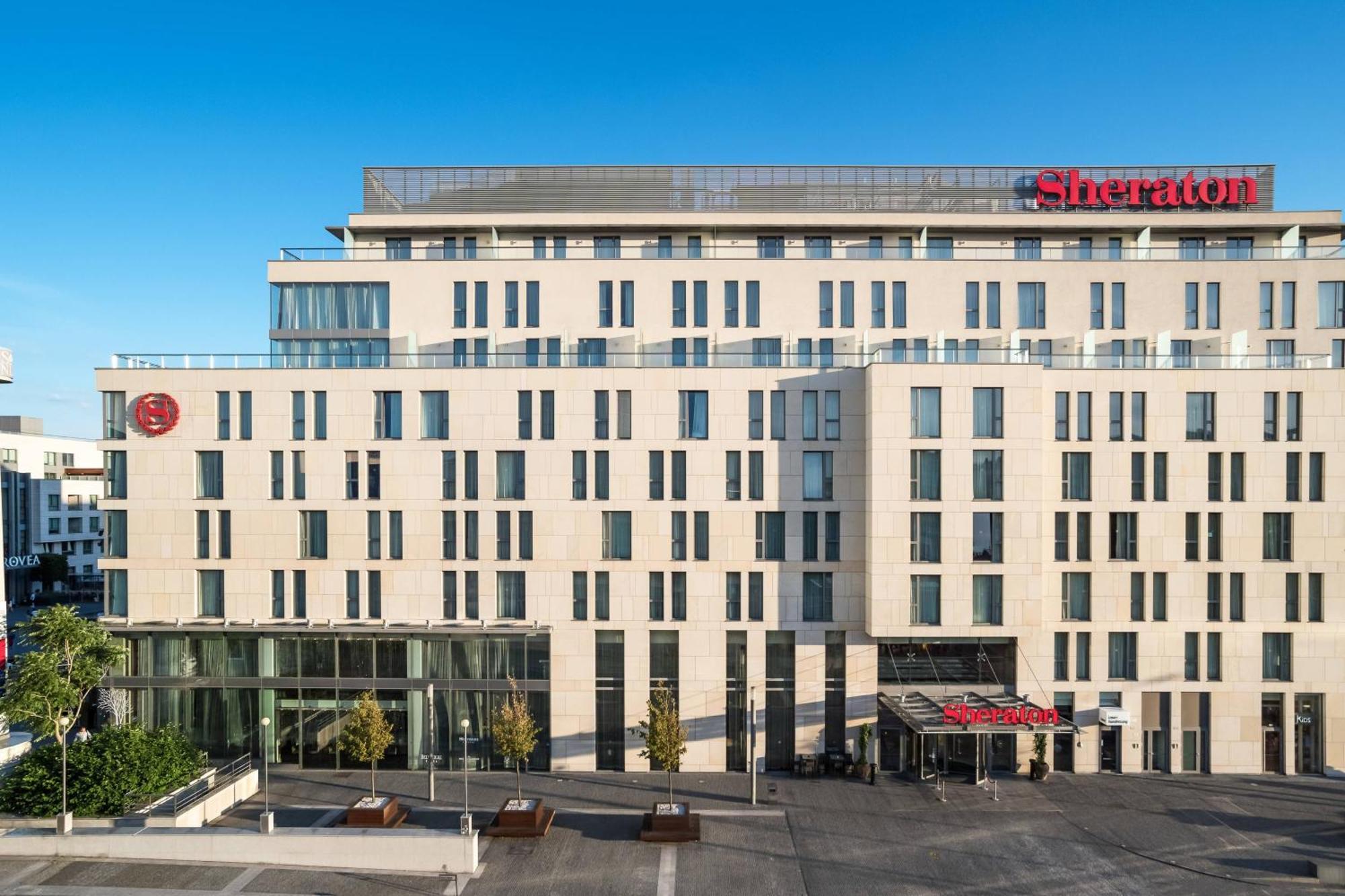 Sheraton Bratislava Hotel מראה חיצוני תמונה